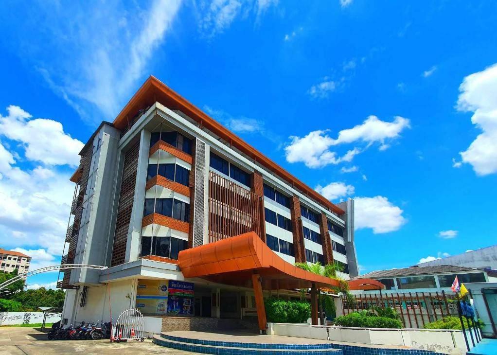 The Pacific Cool Chic Hotel Chiang Mai Exterior photo